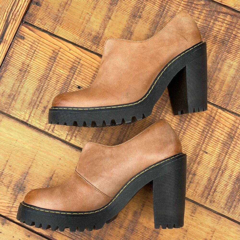 Dr. Martens Cordelia tan chunky heel platform slip on bootie women's us 10